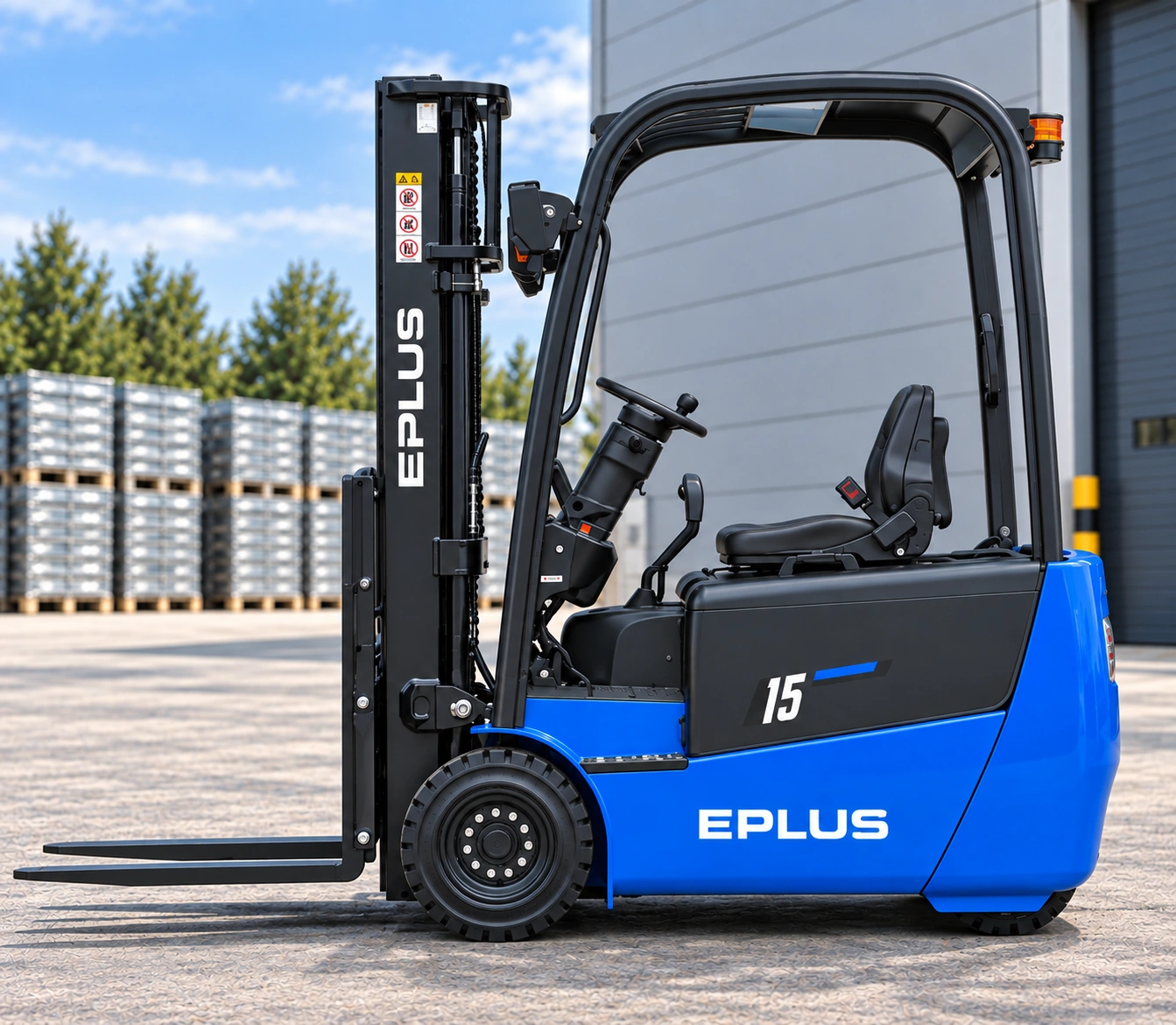 Электрический погрузчик EPLUS CPDS15 в работе