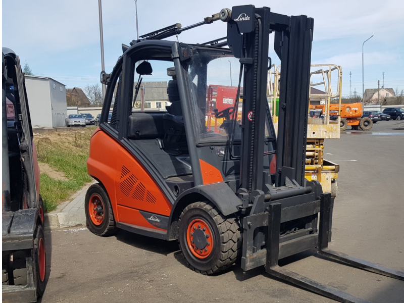 Вилочный погрузчик Linde H40D-02